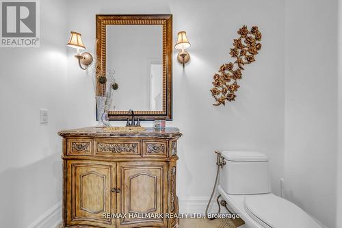 384 Kennedy Street W, Aurora, ON - Indoor Photo Showing Bathroom