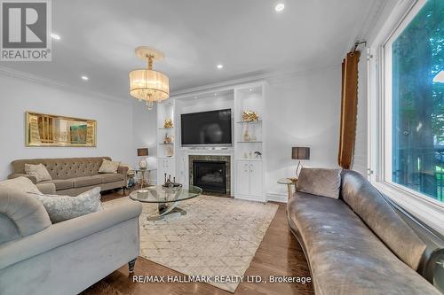 384 Kennedy Street W, Aurora, ON - Indoor Photo Showing Living Room With Fireplace