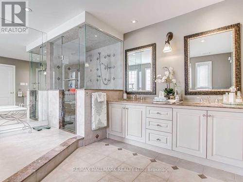 384 Kennedy Street W, Aurora, ON - Indoor Photo Showing Bathroom