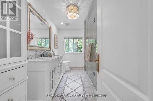 384 Kennedy Street W, Aurora, ON - Indoor