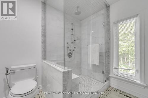 384 Kennedy Street W, Aurora, ON - Indoor Photo Showing Bathroom