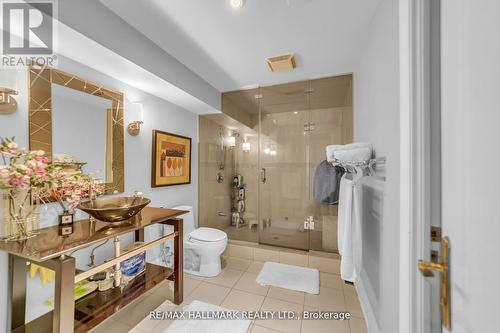 384 Kennedy Street W, Aurora, ON - Indoor Photo Showing Bathroom