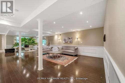 384 Kennedy Street W, Aurora, ON - Indoor