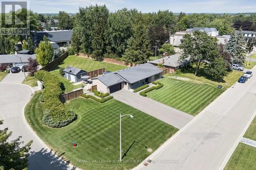 256 BANNER LANE  King, ON L7B 1H2