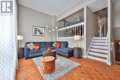 74 - 100 Darras Court, Brampton, ON - Indoor Photo Showing Living Room