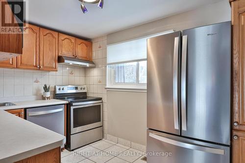74 - 100 Darras Court, Brampton, ON - Indoor Photo Showing Kitchen