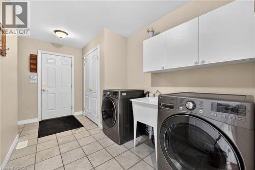 1140 River Road, Cayuga, ON - Indoor Photo Showing Laundry Room