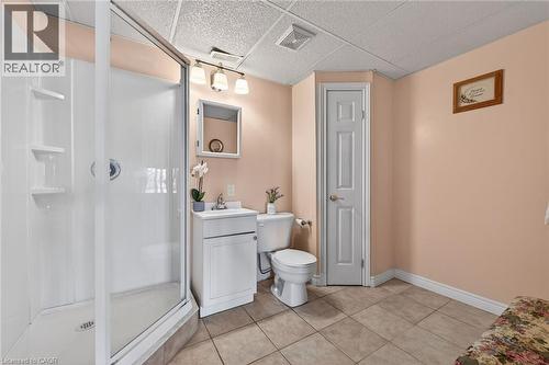 1140 River Road, Cayuga, ON - Indoor Photo Showing Bathroom