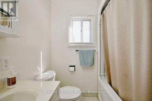 430 Gill Street, Orillia, ON - Indoor Photo Showing Bathroom