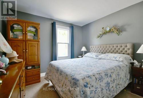 430 Gill Street, Orillia, ON - Indoor Photo Showing Bedroom