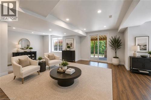 2380 Woodcrest Drive, Oakville, ON - Indoor Photo Showing Living Room