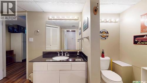 131 Wells Street, Regina, SK - Indoor Photo Showing Bathroom