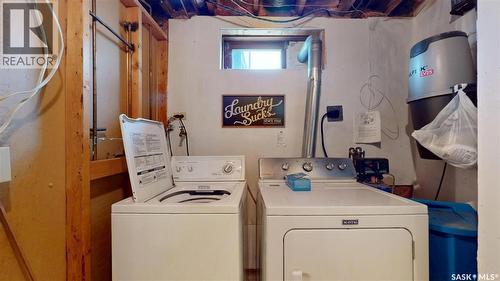 131 Wells Street, Regina, SK - Indoor Photo Showing Laundry Room