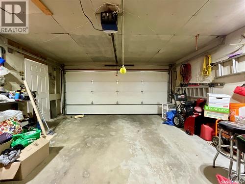 131 Wells Street, Regina, SK - Indoor Photo Showing Garage