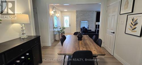 400 Maple Avenue, Halton Hills, ON - Indoor Photo Showing Dining Room