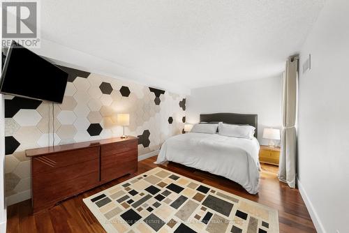 507 - 298 Jarvis Street, Toronto, ON - Indoor Photo Showing Bedroom