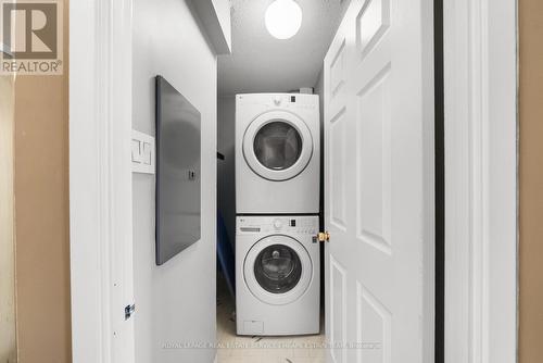 507 - 298 Jarvis Street, Toronto, ON - Indoor Photo Showing Laundry Room