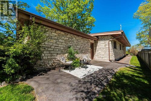 2 Churchill Street, Kingston (Central City West), ON - Outdoor