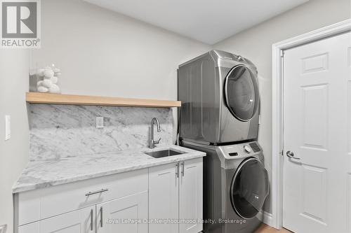 771 Traceys Hill Road, Kawartha Lakes (Emily), ON - Indoor Photo Showing Laundry Room