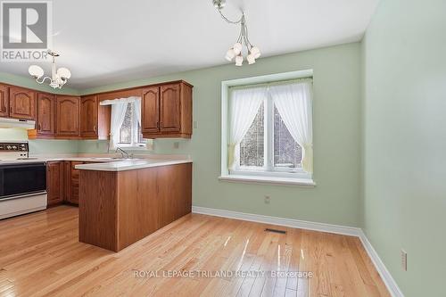 25 - 5 Cadeau Terrace, London South (South B), ON - Indoor Photo Showing Kitchen