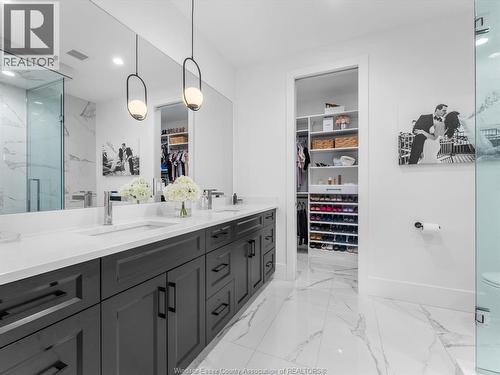293 Xavier Circle, Lakeshore, ON - Indoor Photo Showing Bathroom