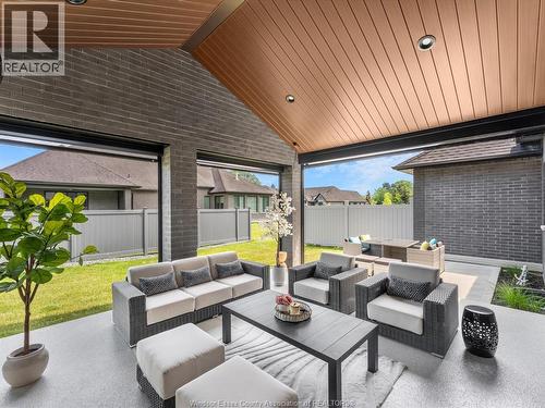 293 Xavier Circle, Lakeshore, ON - Outdoor With Deck Patio Veranda