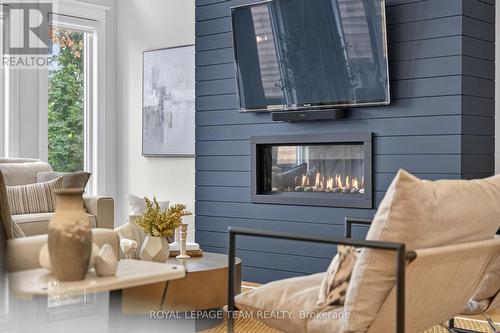 Cozy and welcoming area - 10 B Brigade Avenue, Ottawa, ON - Indoor Photo Showing Other Room