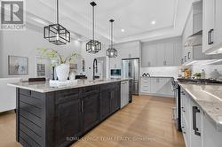 Modern finishes throughout - 