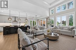 Exceptional open-concept living - 