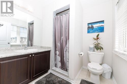 7794 White Pine Crescent, Niagara Falls (Brown), ON - Indoor Photo Showing Bathroom