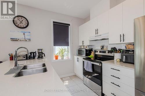 408 Epoch Street, Ottawa, ON - Indoor Photo Showing Kitchen With Double Sink