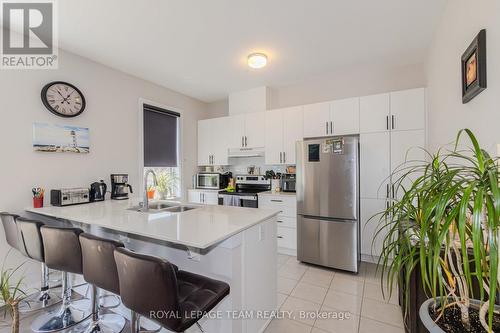 408 Epoch Street, Ottawa, ON - Indoor Photo Showing Kitchen With Double Sink