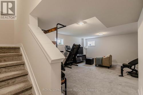 408 Epoch Street, Ottawa, ON - Indoor Photo Showing Other Room