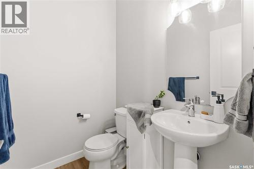 358 Stilling Manor, Saskatoon, SK - Indoor Photo Showing Bathroom