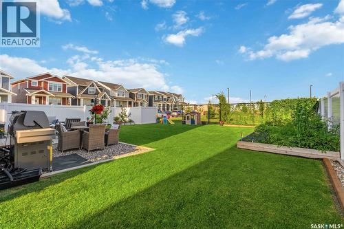 358 Stilling Manor, Saskatoon, SK - Outdoor