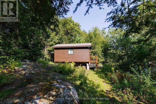 6415 Kennisis Lake Road, Dysart Et Al, ON 