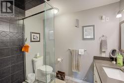 Master Ensuite - 