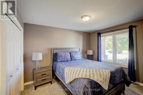 105 Milton Seiler Crescent, Minto, ON - Indoor Photo Showing Bedroom