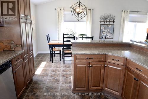 4153 Mangan Boulevard, Kingston (City North Of 401), ON - Indoor Photo Showing Kitchen
