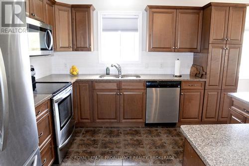 4153 Mangan Boulevard, Kingston (City North Of 401), ON - Indoor Photo Showing Kitchen With Double Sink