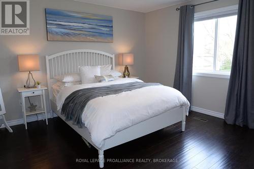 4153 Mangan Boulevard, Kingston (City North Of 401), ON - Indoor Photo Showing Bedroom