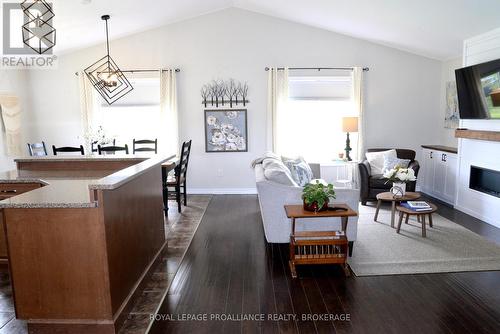 4153 Mangan Boulevard, Kingston (City North Of 401), ON - Indoor With Fireplace