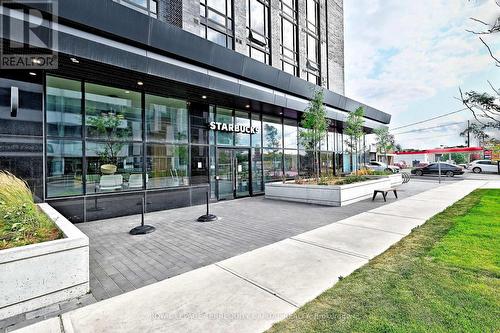 2001 - 145 Columbia Street W, Waterloo, ON - Outdoor