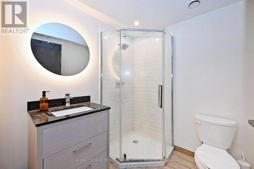 2001 - 145 Columbia Street W, Waterloo, ON - Indoor Photo Showing Bathroom