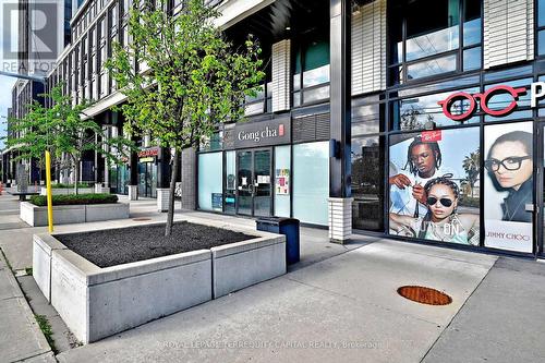 2001 - 145 Columbia Street W, Waterloo, ON - Outdoor
