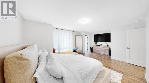107 - 175 Doan Drive, Middlesex Centre (Kilworth), ON - Indoor Photo Showing Bedroom