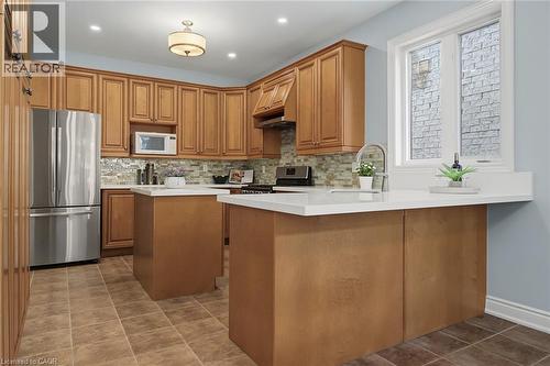 3368 Raspberry Bush Trail, Oakville, ON - Indoor Photo Showing Kitchen