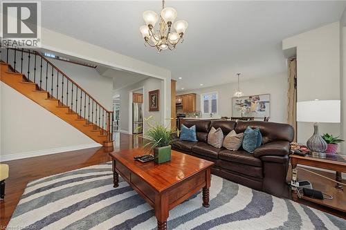 3368 Raspberry Bush Trail, Oakville, ON - Indoor Photo Showing Living Room