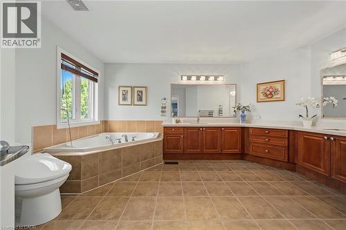 3368 Raspberry Bush Trail, Oakville, ON - Indoor Photo Showing Bathroom