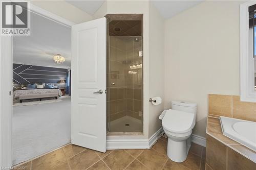 3368 Raspberry Bush Trail, Oakville, ON - Indoor Photo Showing Bathroom